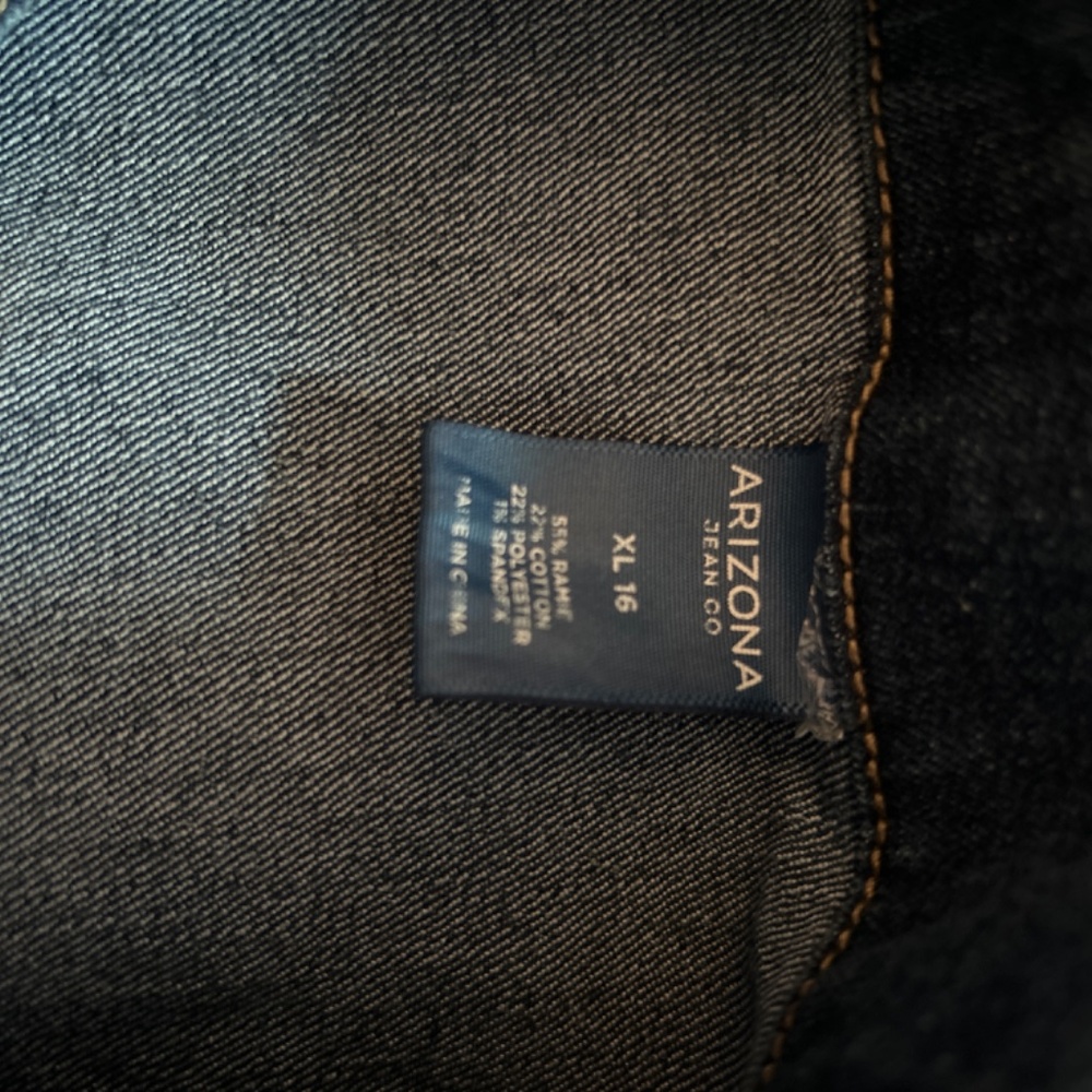 Jean jacket - Picture 2 of 2